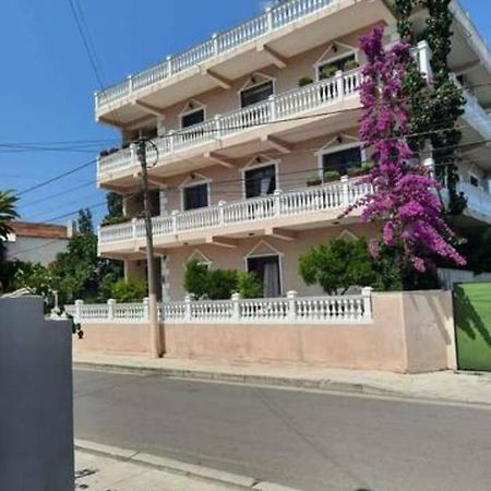 Vila Lika Durrës Exteriör bild